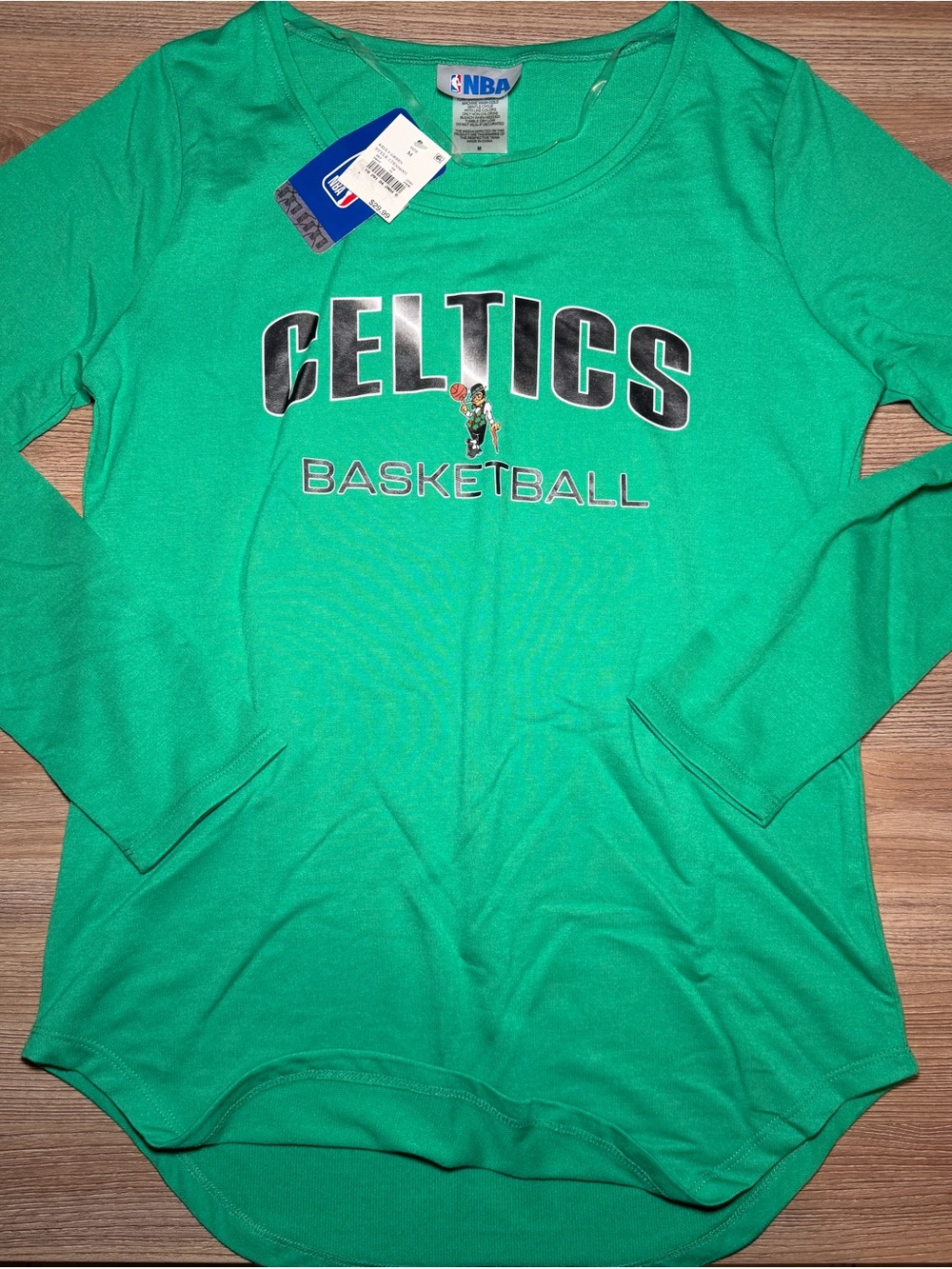 Boston Celtics Green Long-Sleeve Top women’s size medium